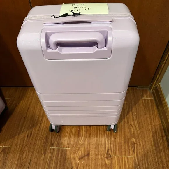 Monos Carry-On Plus - Light Purple - Magnolia Bakery Collaboration - Picture 3 of 3